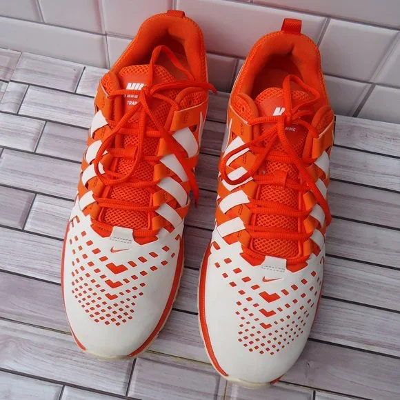 SIZE 13. NIKE Fingertrap Max running athletic sneakers shoes.